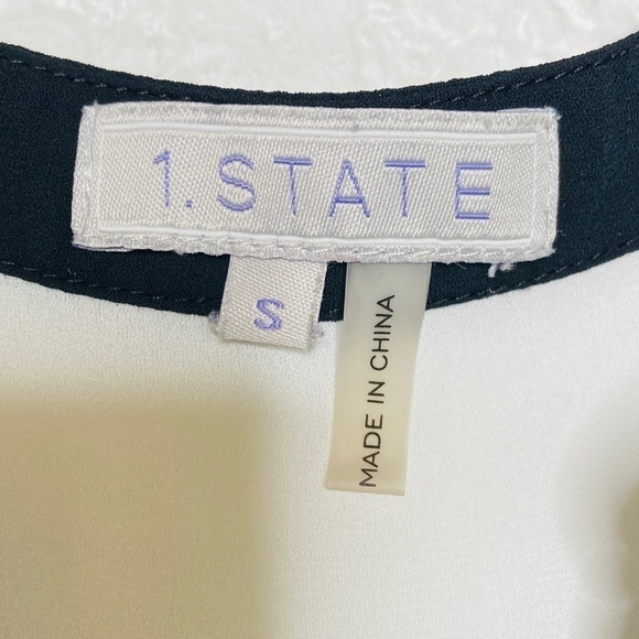 1. STATE White Sheer Sleeveless Blouse Top Black Collar V-Neck Detail Size Small - Picture 4 of 6